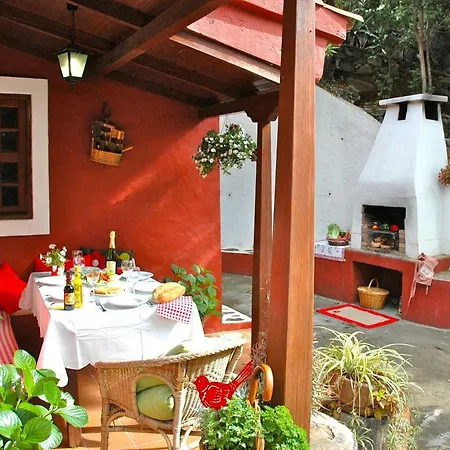 Villa La Casa Del Moral By I N Z U L A E *